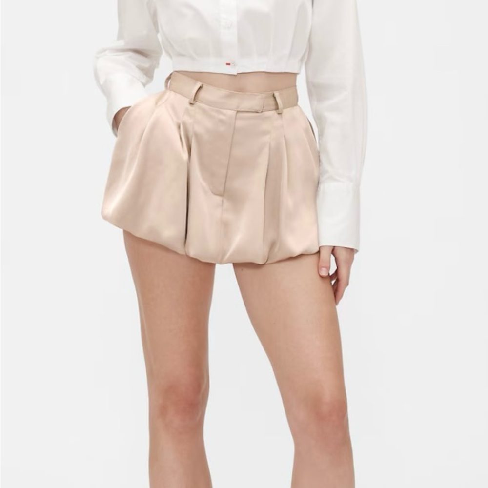 GAP Tan High Waist Shorts with Elegant Pleats